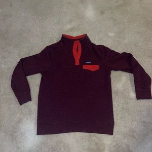 Patagonia maroon fleece